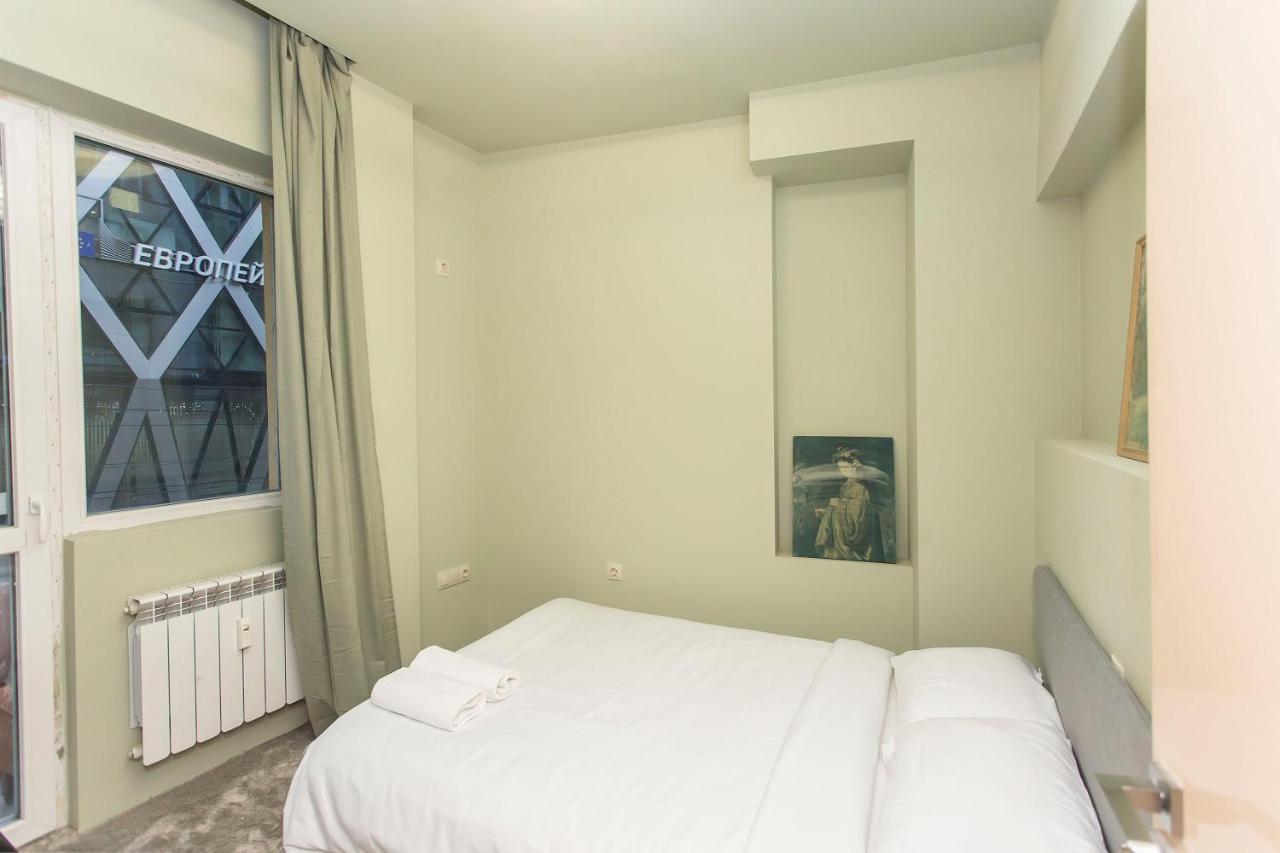 סופיה Elegant 2Bdr Apartment With A Balcony מראה חיצוני תמונה